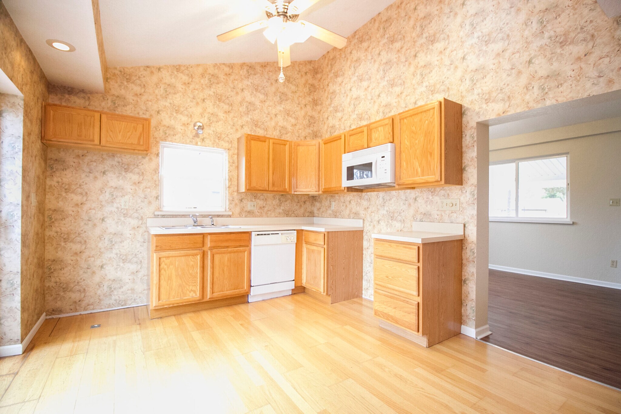 Building Photo - 6910 Brint Rd