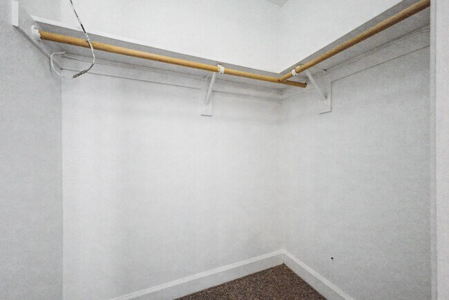 Building Photo - 3825 E Camelback Rd