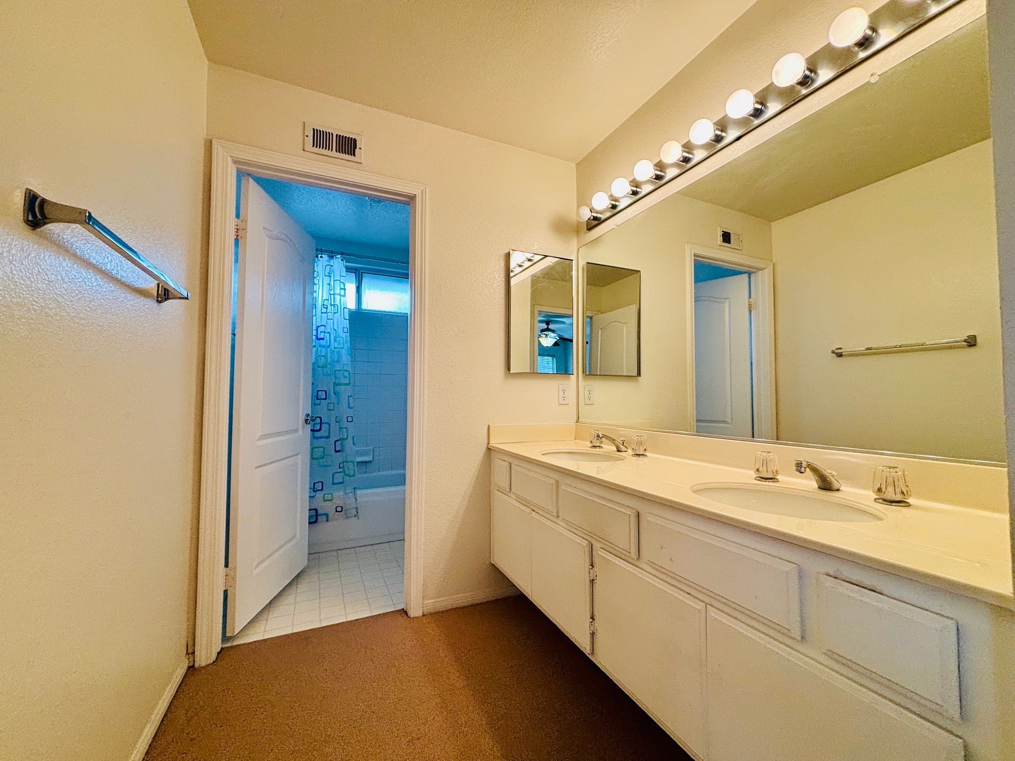 Building Photo - 3108 Tourmaline Ln