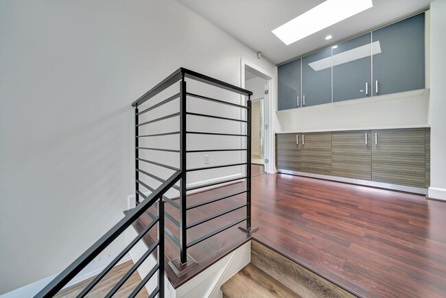 Building Photo - 3533 Tuller Ave