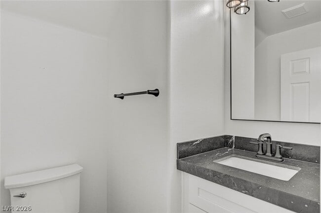 Building Photo - 10544 Allthorn Ave