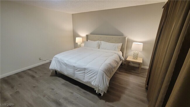 Building Photo - 2400 El Brio Ct