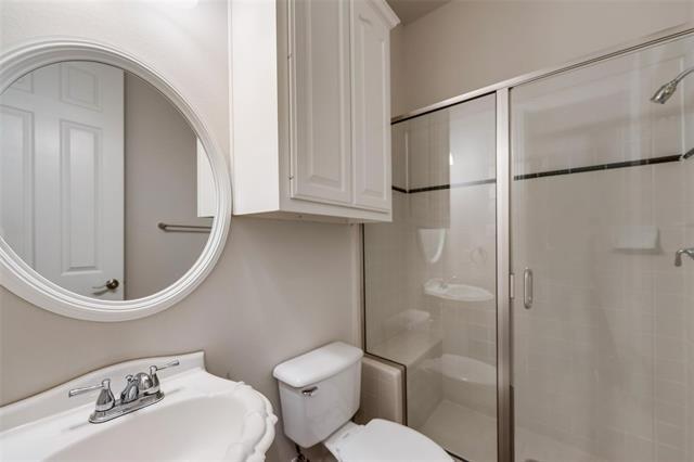 Building Photo - 577 Indian Rock Dr