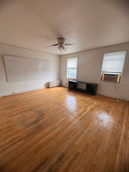 another view oof the livingroom - 13 Benton Ave