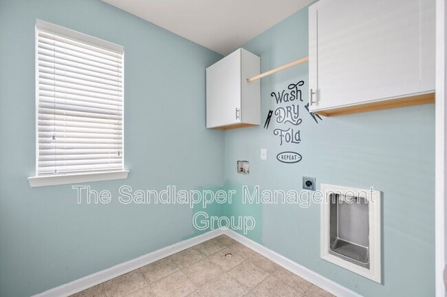 Building Photo - 1305 Wild Goose Trail