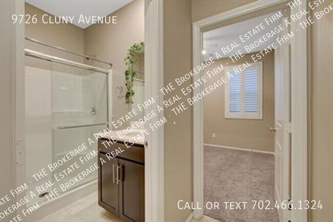 Building Photo - 9726 Cluny Ave