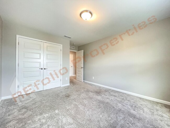 Building Photo - 176 Potomac River St