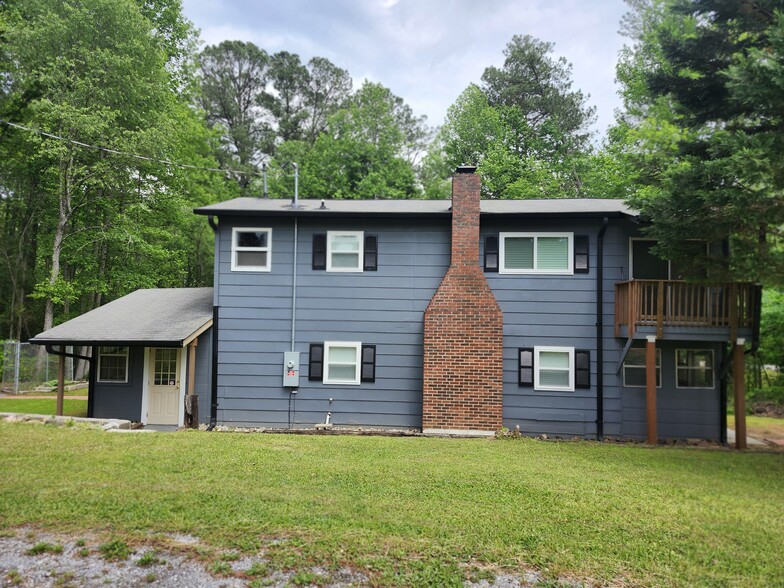 Building Photo - 60 Manors Mill Rd