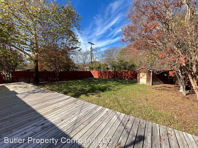 Building Photo - 10263 Casa View Dr