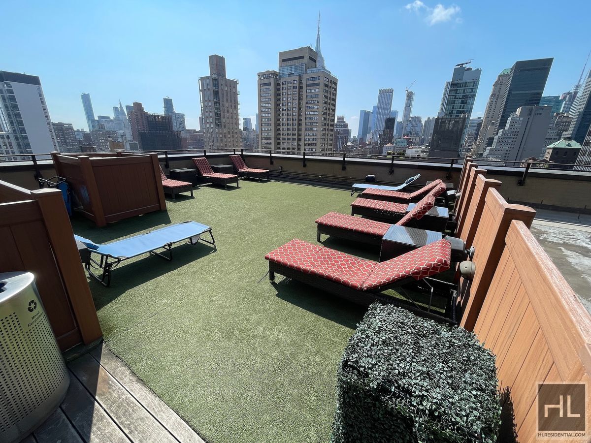 Building Photo - East 39th Street