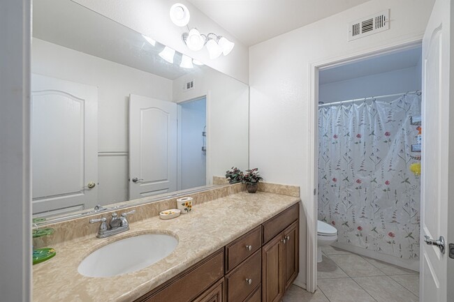 Building Photo - 3324 W Ave J-10