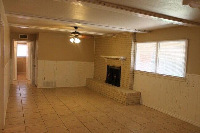 Building Photo - 2821 56th St