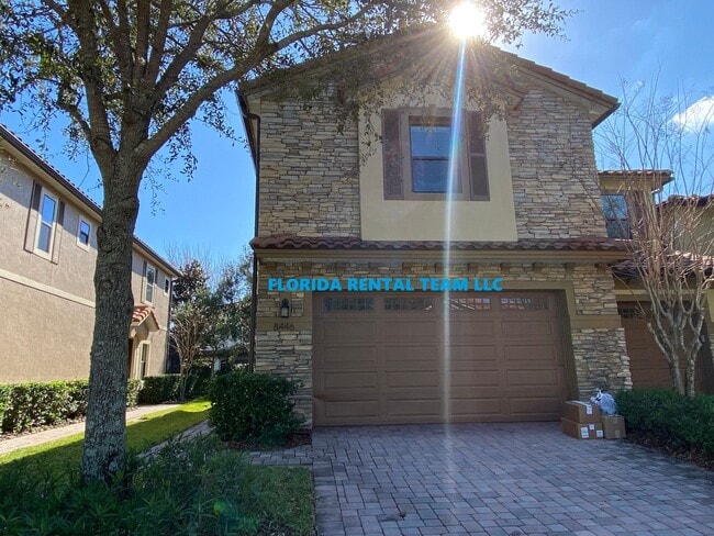 Primary Photo - 3/2.5 Eagle Creek Townhome