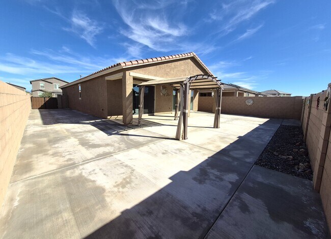 Building Photo - 7742 S Long Pond Walk Way