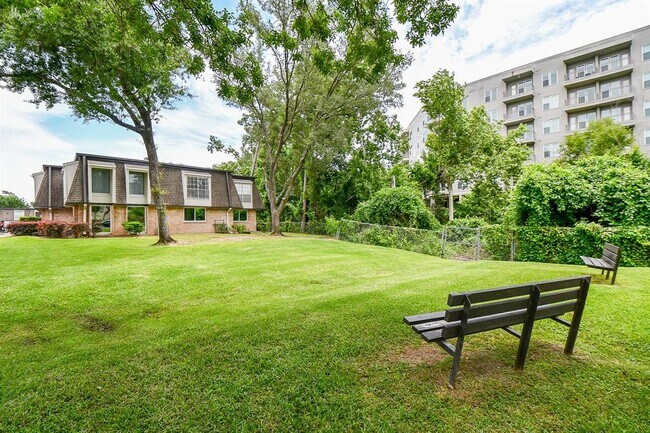 Building Photo - 12633 Memorial Dr
