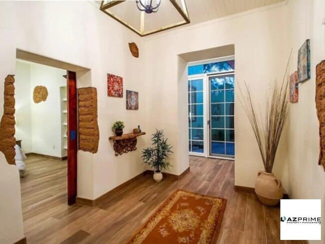 Building Photo - sweet home