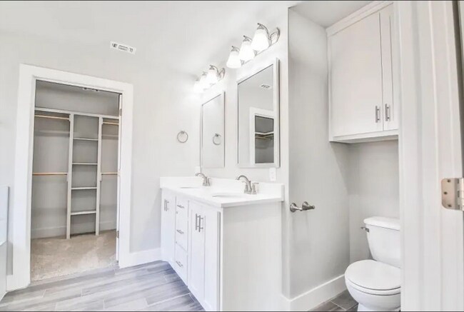Building Photo - Beautiful 4 Bedroom Home in South Lubbock with Modern Finishes & Great Location!
