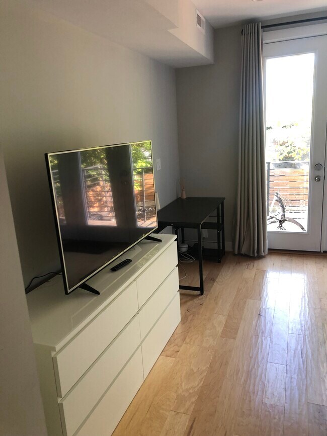 Primary bedroom #2 - 614 I St NE