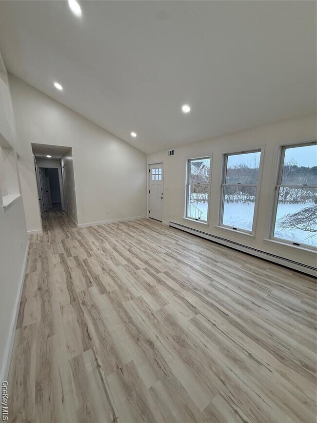 Building Photo - 24 Kimberly Ct