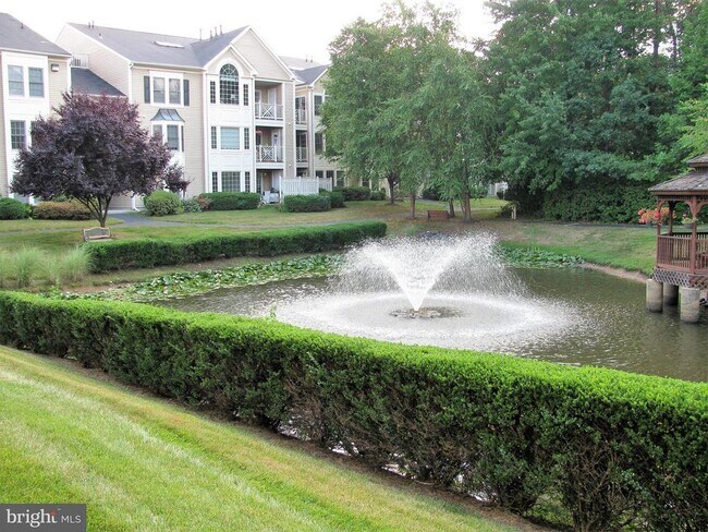Building Photo - 12245 Fairfield House Dr