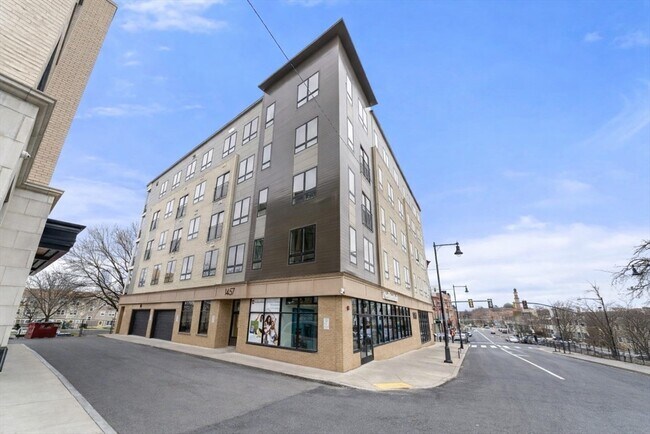 Building Photo - 1457 Tremont St