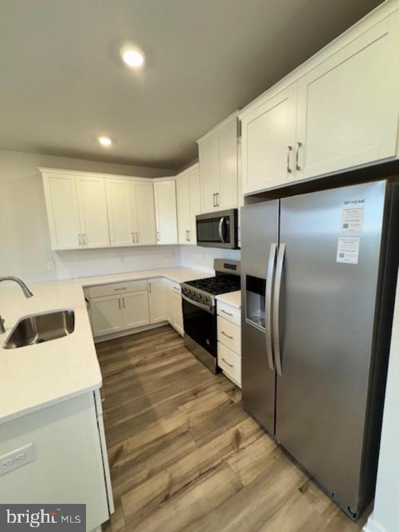 Building Photo - 701 Platinum Dr
