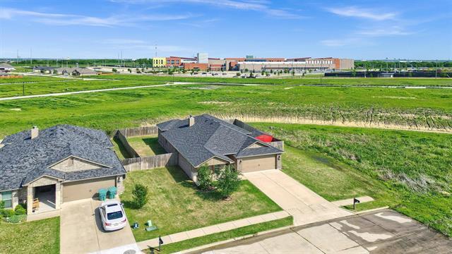 Building Photo - 2401 Southridge Ln