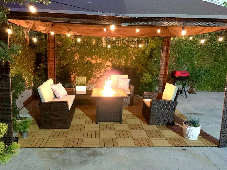 Building Photo - 819 S Grand View St