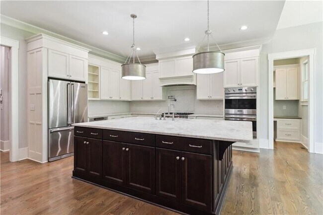 Building Photo - 211 Mount Vernon Hwy