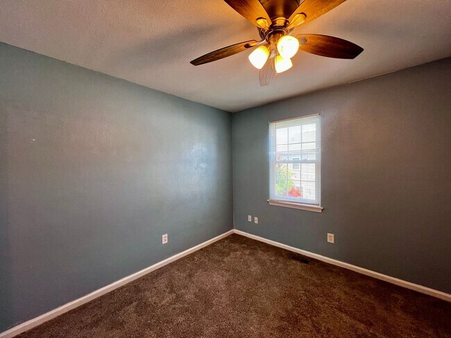 Building Photo - Beautiful Corner Lot Townhome in the heart...