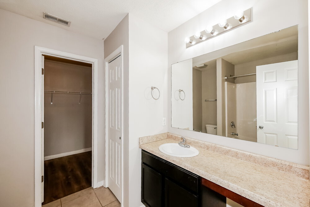 Building Photo - 8042 Grove Berry Way