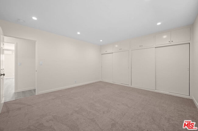 Building Photo - 11825 Iowa Ave