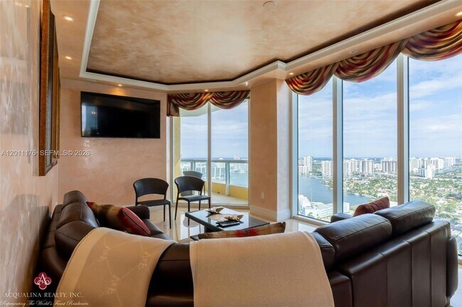 Building Photo - 17875 Collins Ave