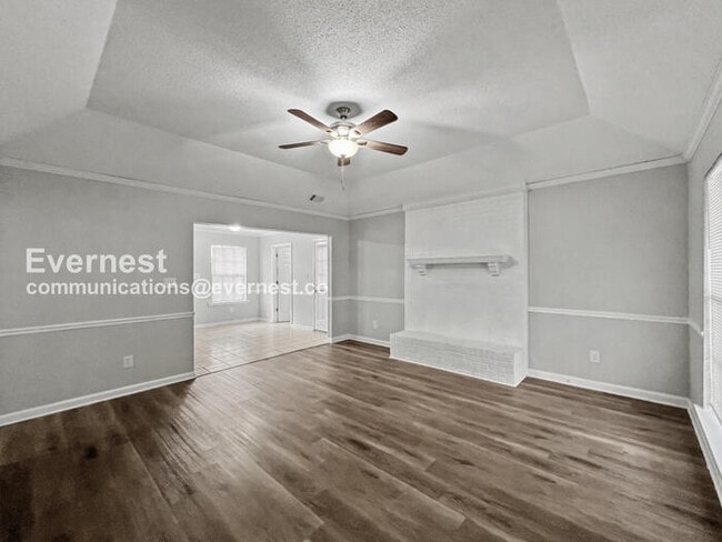 Building Photo - 10005 Riggan Dr