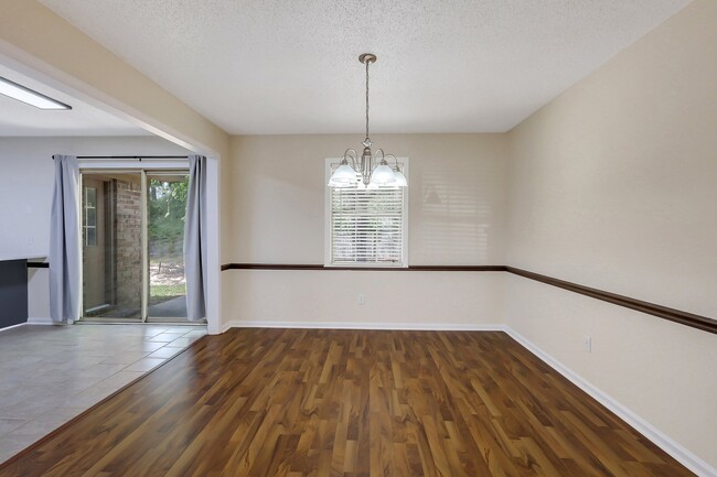 Building Photo - 110 Flat Shoal Ln