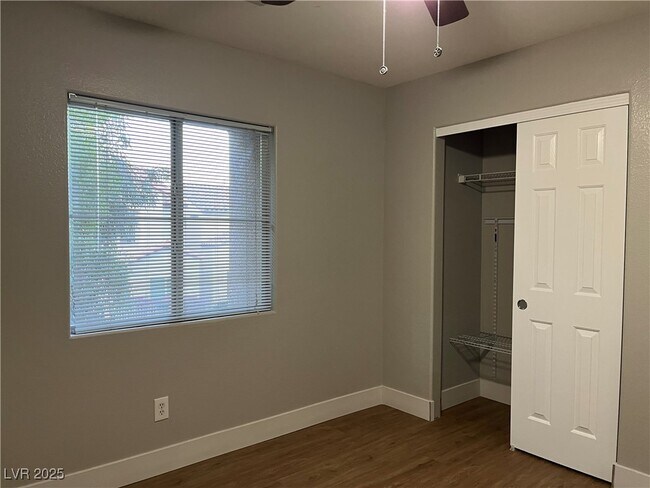 Building Photo - 5027 W Eldorado Ln