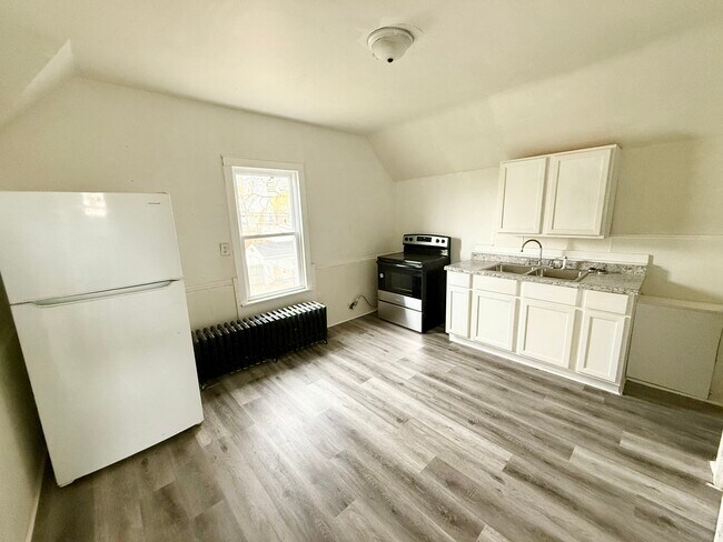 Building Photo - 2300 56th St