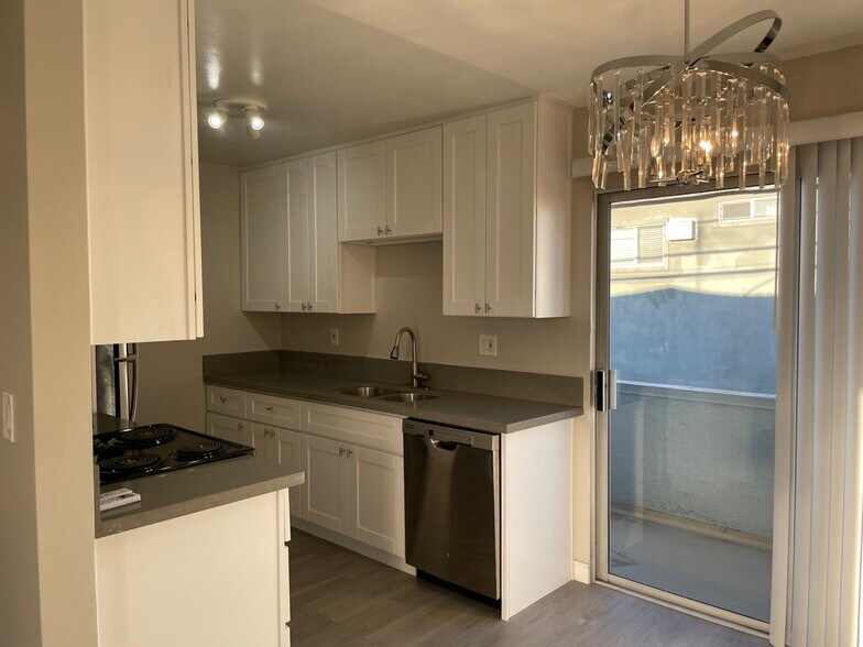 Building Photo - 1830 Federal Ave