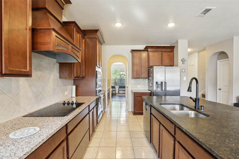 Building Photo - 123 Acadia Ln