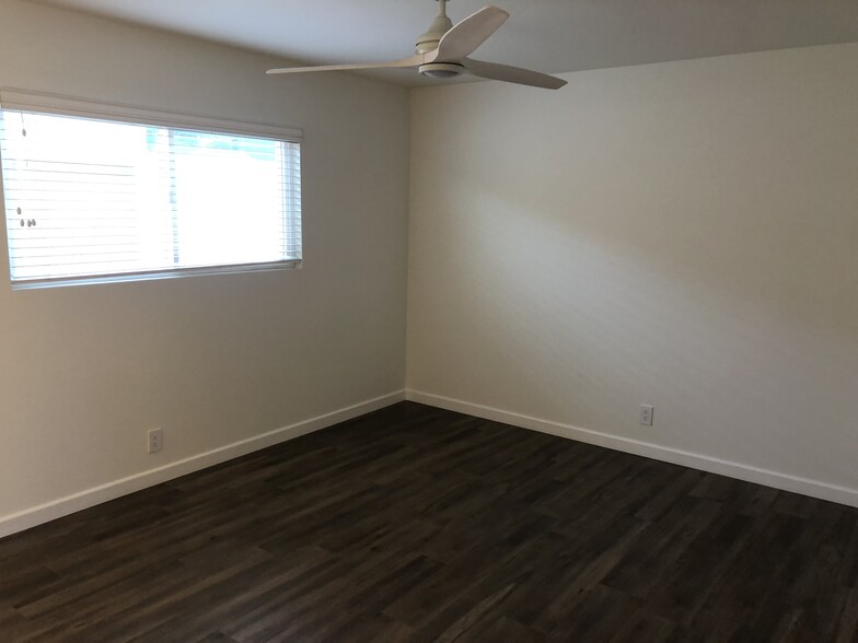 Primary Bedroom 2 - 518 Dahlia Ave