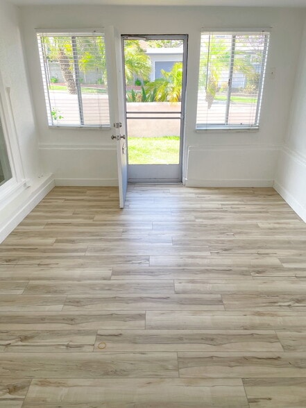 Building Photo - 6203 Condon Ave