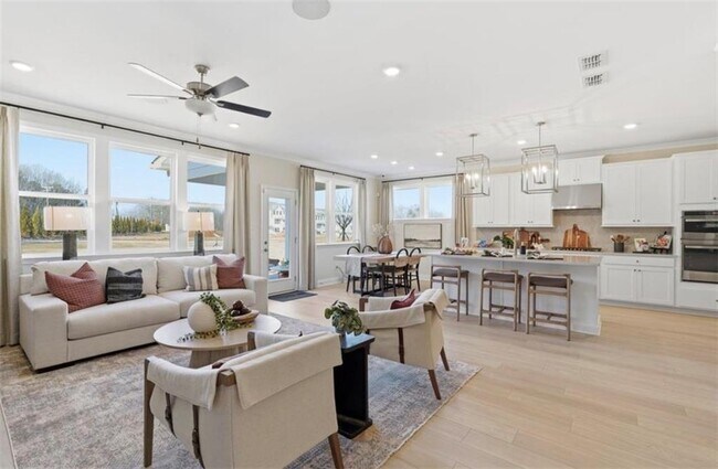 Building Photo - 2145 The Ln NE