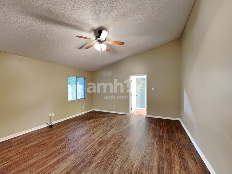 Building Photo - 4615 Tiffany Woods Cir