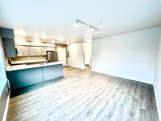 Building Photo - 2330 Yakima Ct