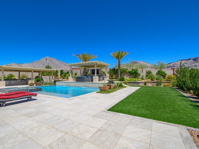 Building Photo - 53 Cantabria Coast St