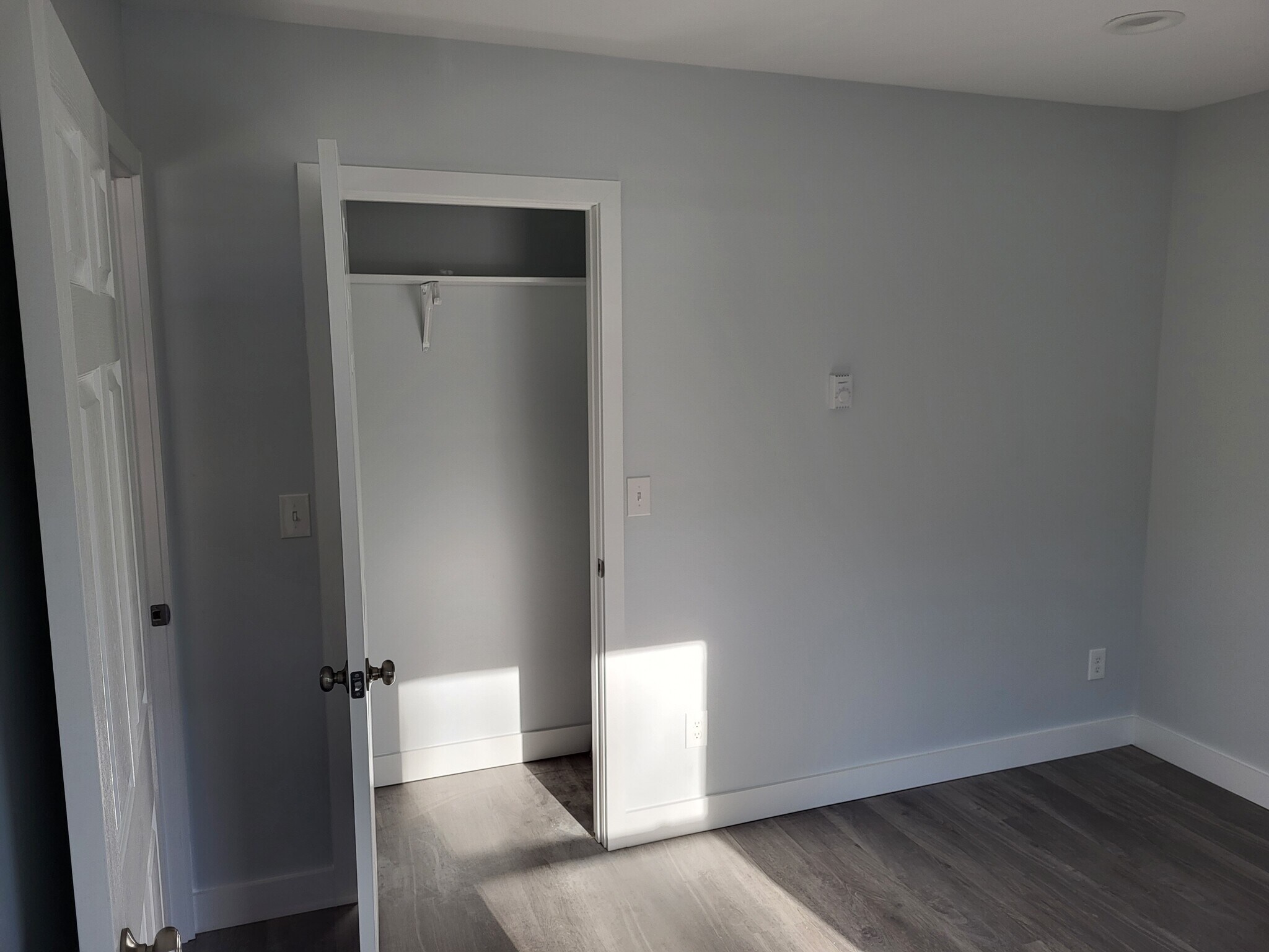 Middle bedroom - 1221 Main St