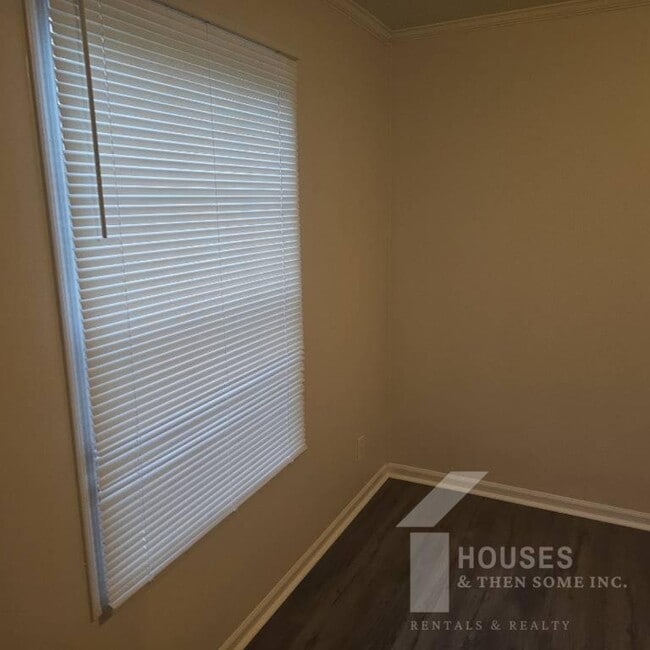 Building Photo - 224 Double Bridge Rd