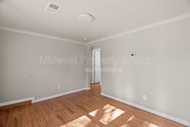 Building Photo - 161 Anistasia Dr