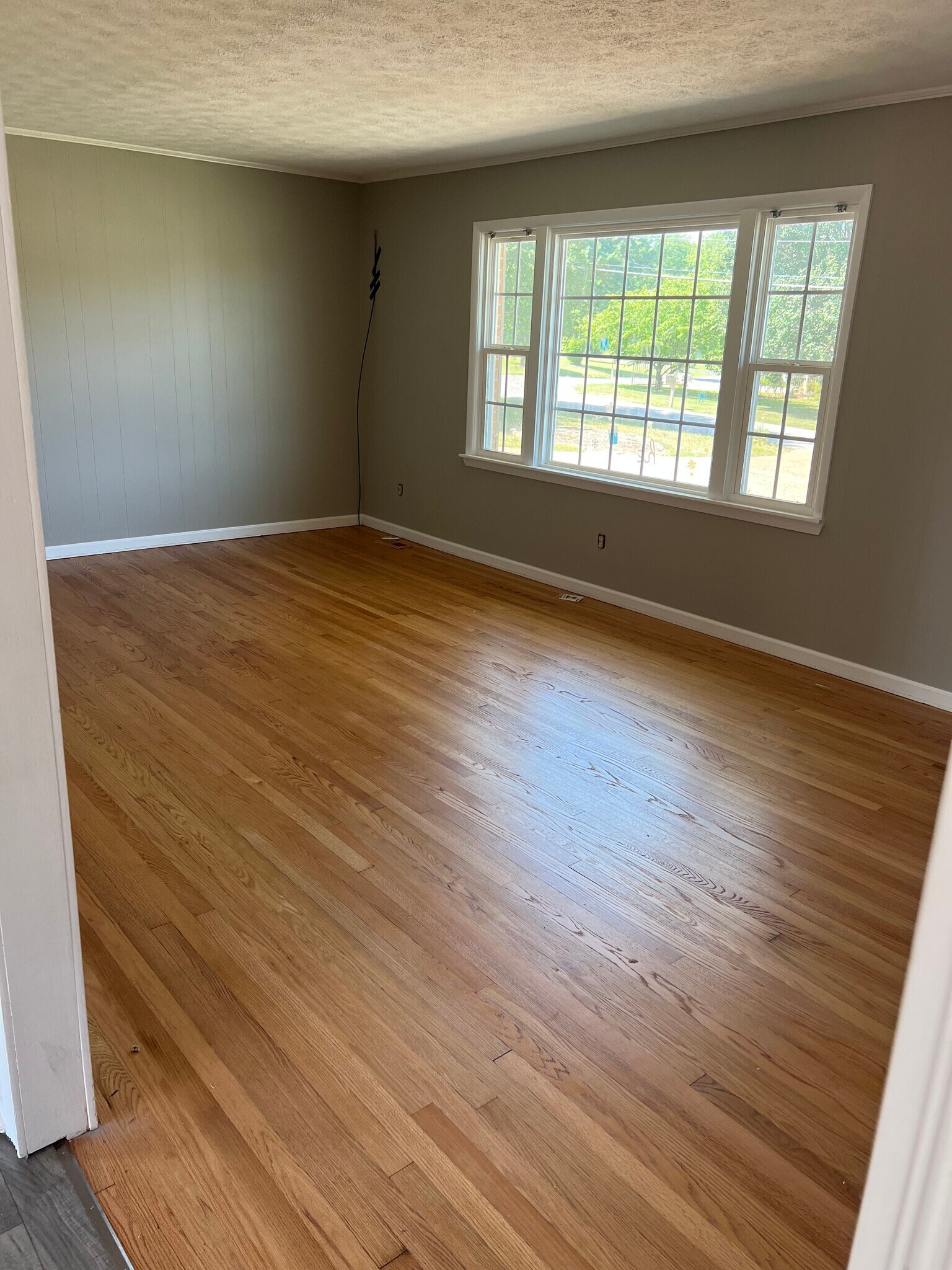 Building Photo - 864 Ashwood Dr