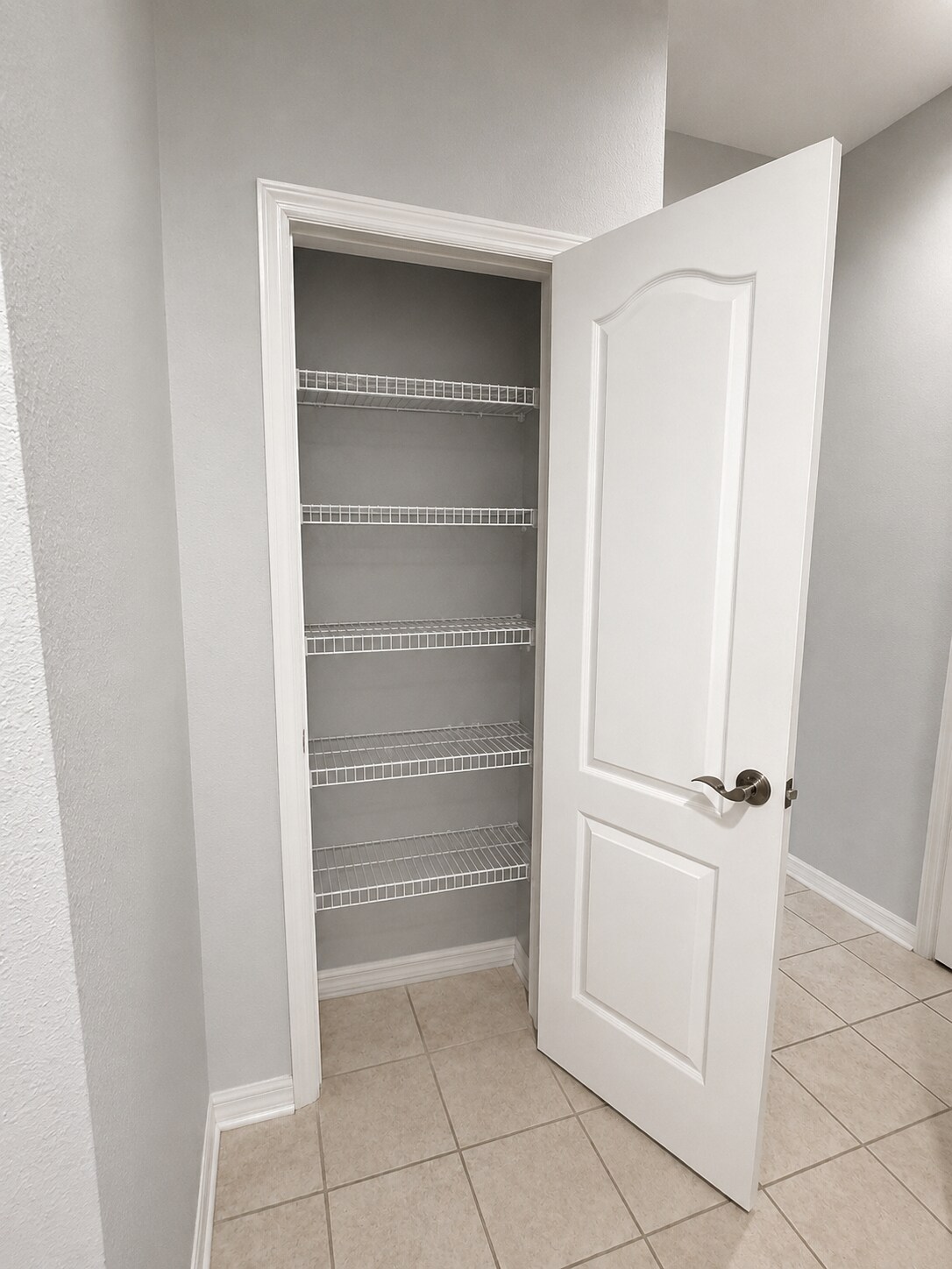 linen closet - 12966 Freeman St